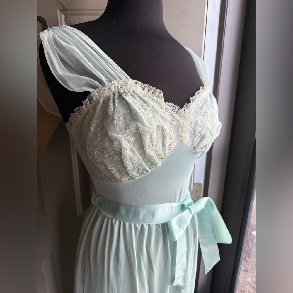 Vintage 50/60s Corsage sea foam sheer pixie two piece peignoir set, size medium - Picture 4 of 16